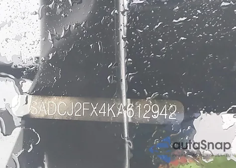 2019 Jaguar F-Pace 25T Premium из США, поврежденный, VIN SADCJ2FX4KA612942